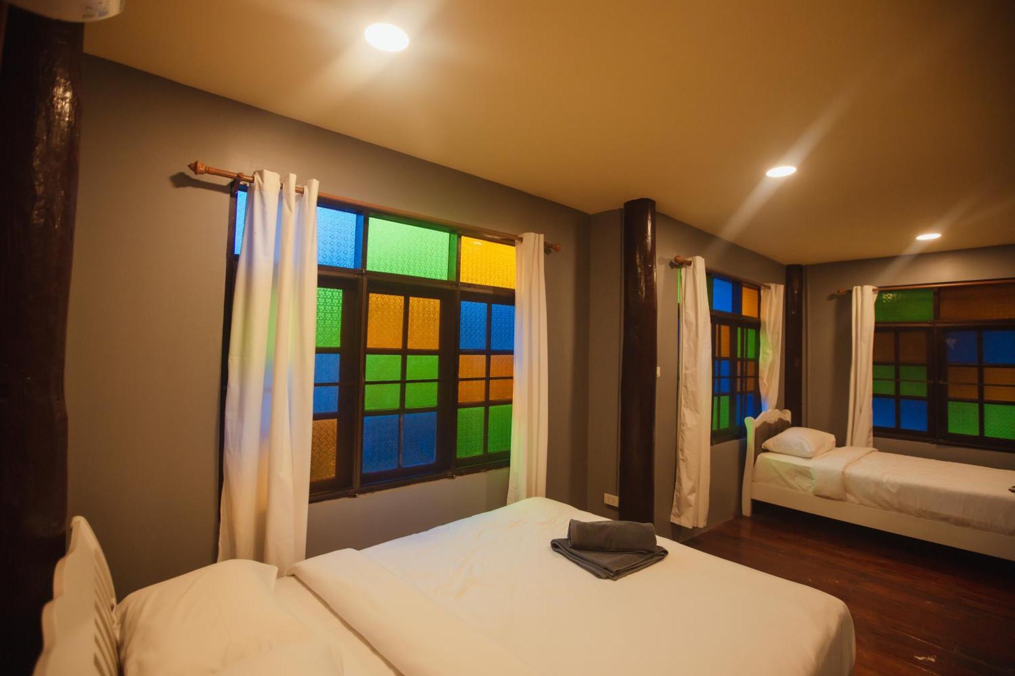 Agga Cnx Hostel Чиангмай Екстериор снимка