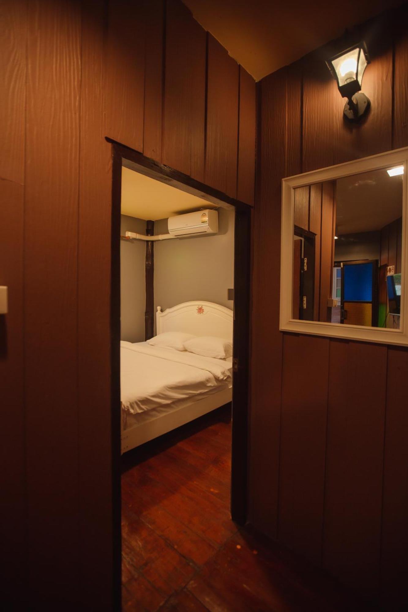 Agga Cnx Hostel Чиангмай Екстериор снимка