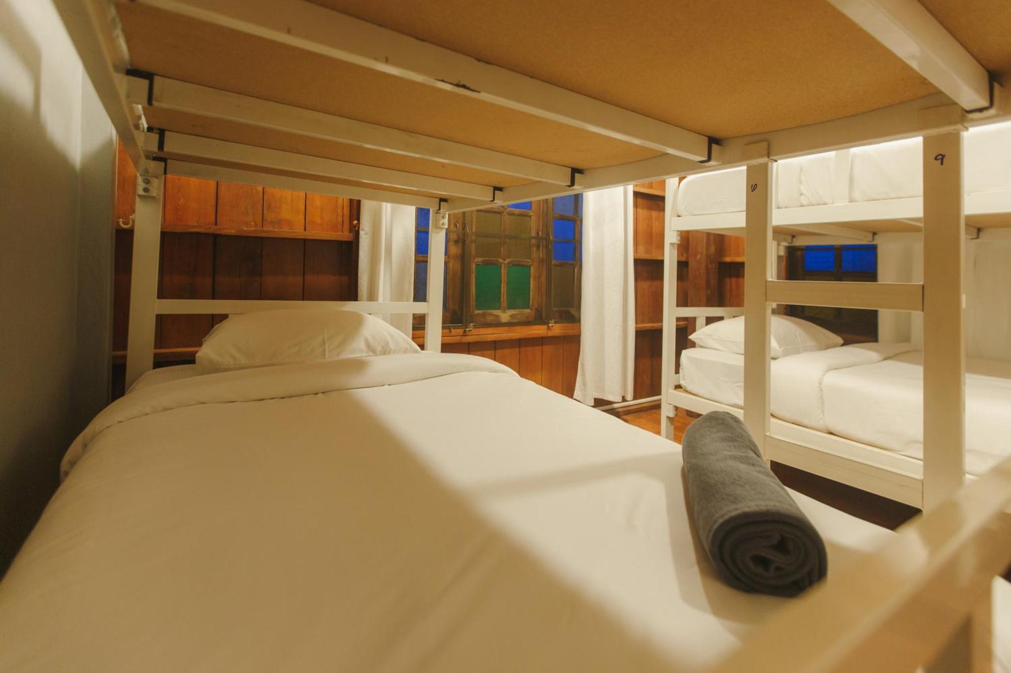 Agga Cnx Hostel Чиангмай Екстериор снимка