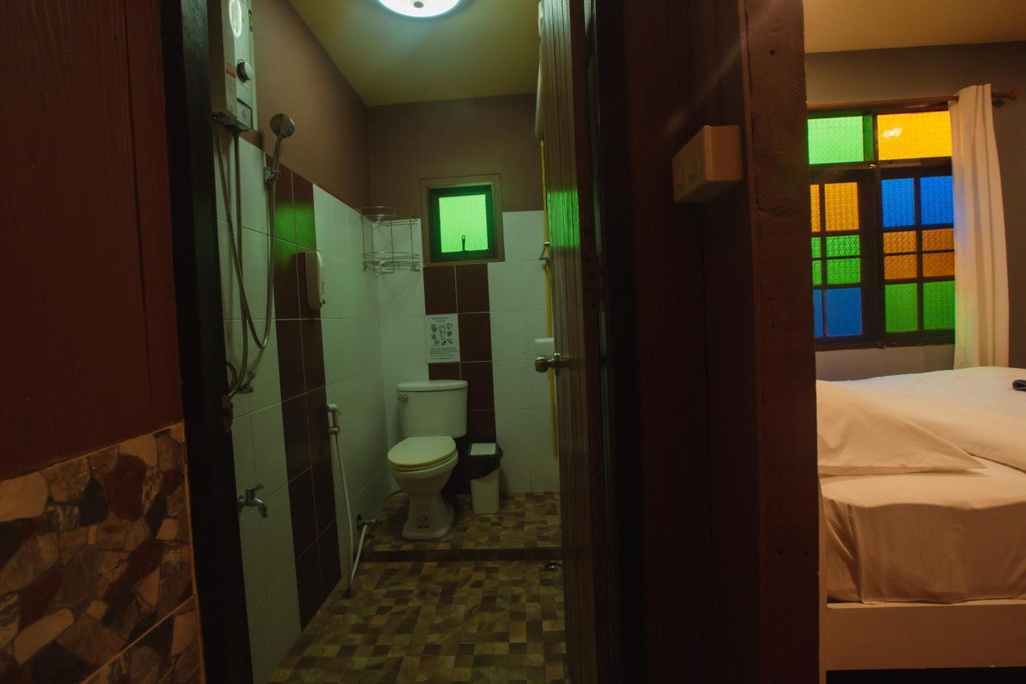 Agga Cnx Hostel Чиангмай Екстериор снимка