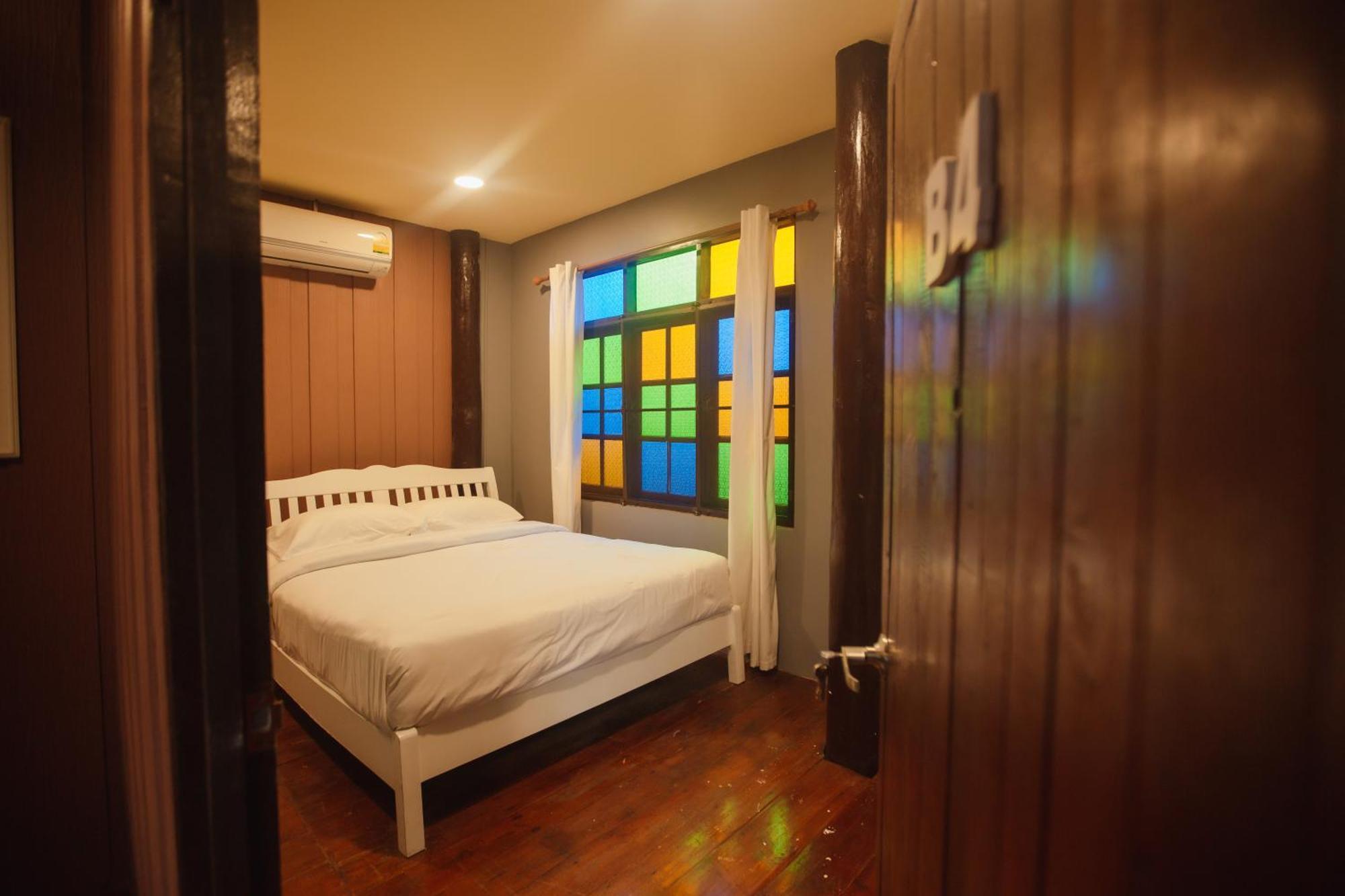 Agga Cnx Hostel Чиангмай Екстериор снимка