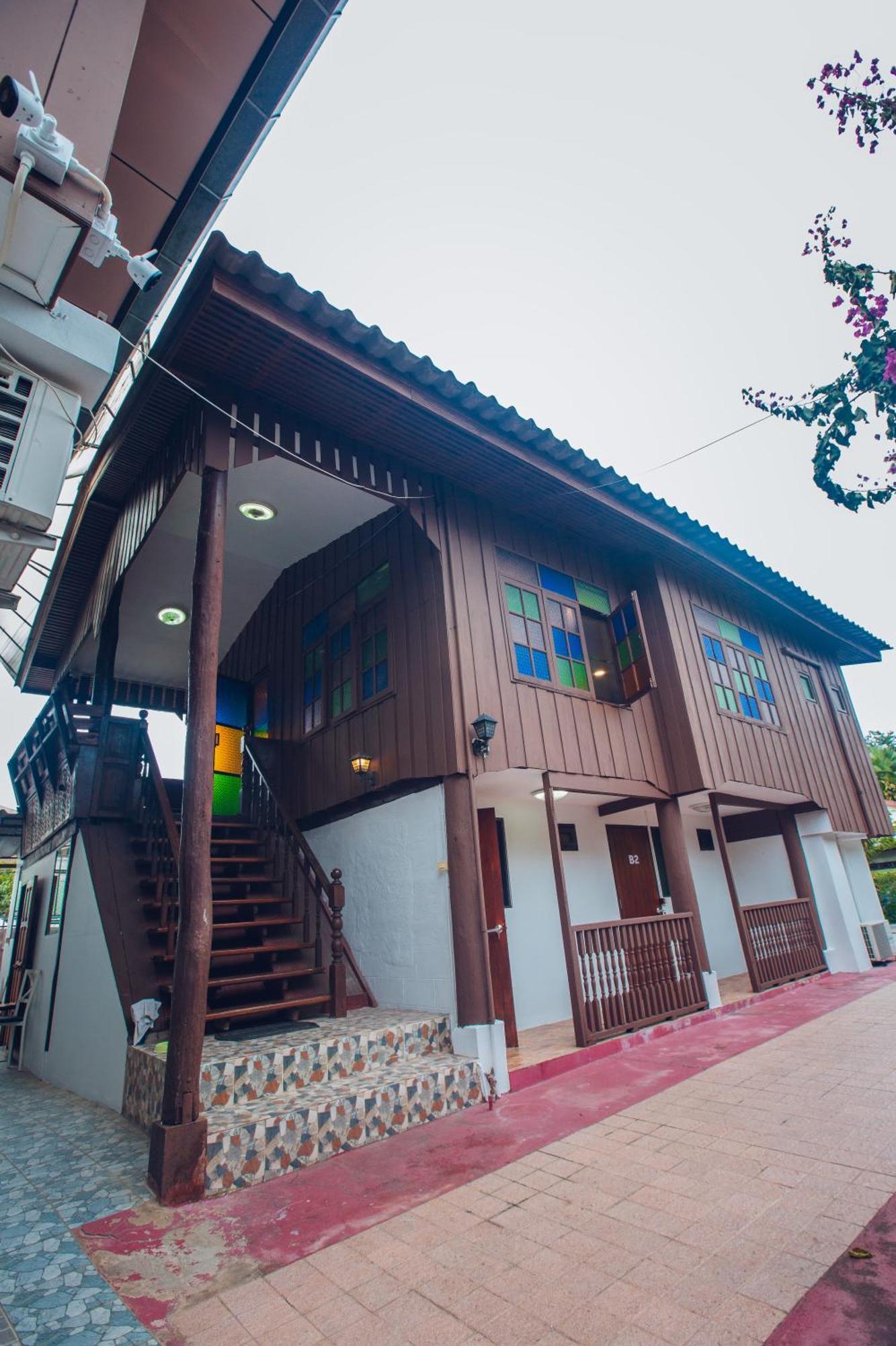 Agga Cnx Hostel Чиангмай Екстериор снимка